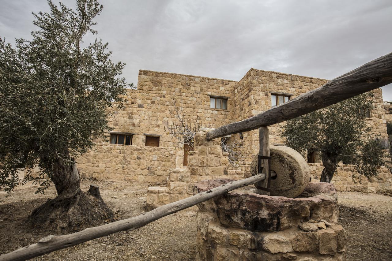 The Old Village Hotel & Resort Wadi Musa Exteriör bild